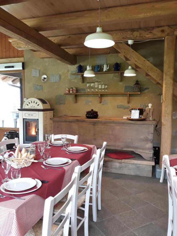 Hotel Cà Praudin Vico Canavese Esterno foto
