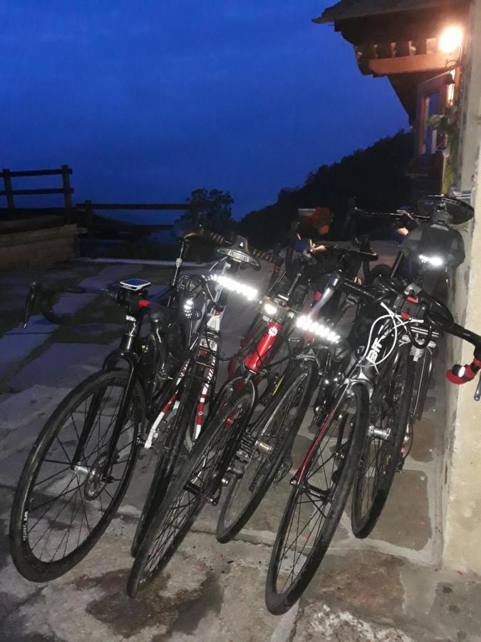 Hotel Cà Praudin Vico Canavese Esterno foto